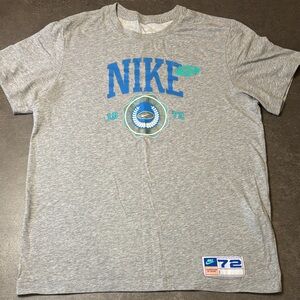 Like NEW The Nike Tee